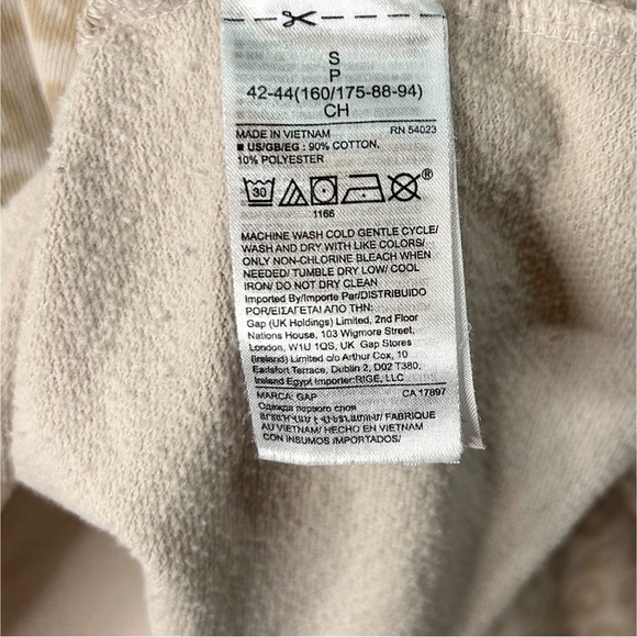 GAP leopard print oversized crop sweatshirt, size small - Picture 9 of 11